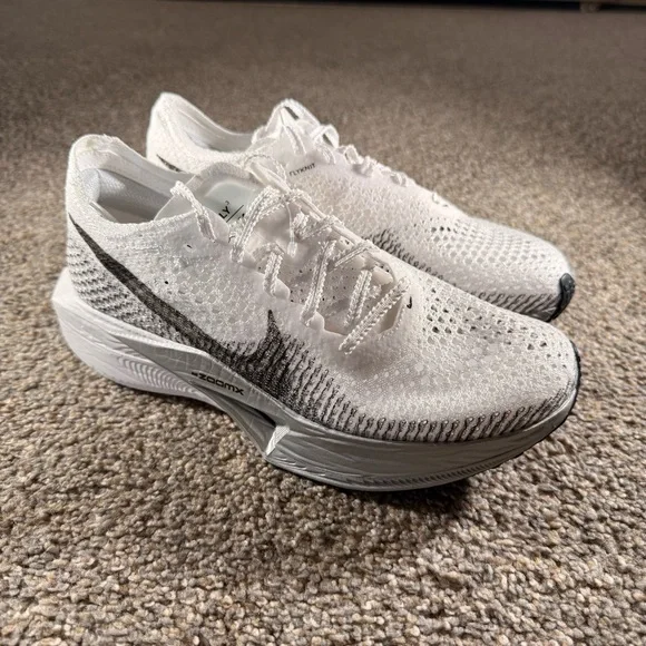 Nike ZoomX Vaporfly 3 White Particle Grey Flyknit Women's 8. Perfect condition! - Picture 2 of 9